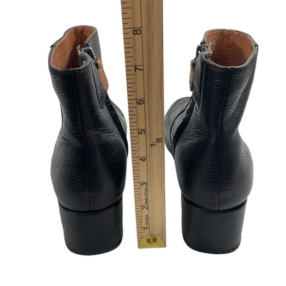 Gentle Souls Kenneth Cole Ella Apron Bootie Black Leather Ankle Boots 9.5 Shoes - Picture 8 of 10